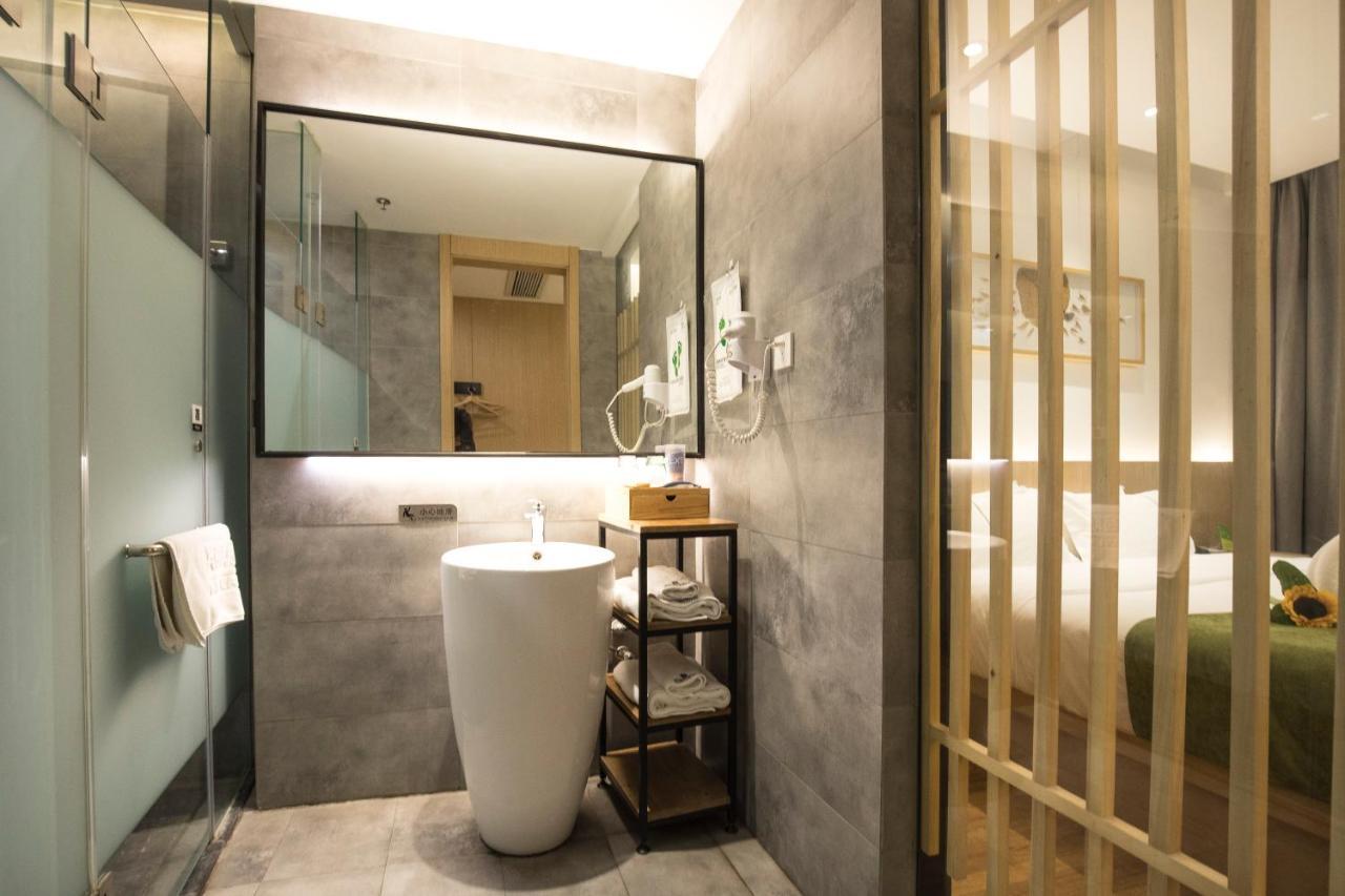 Bindun Langyi Hotel Yuzhong Luaran gambar